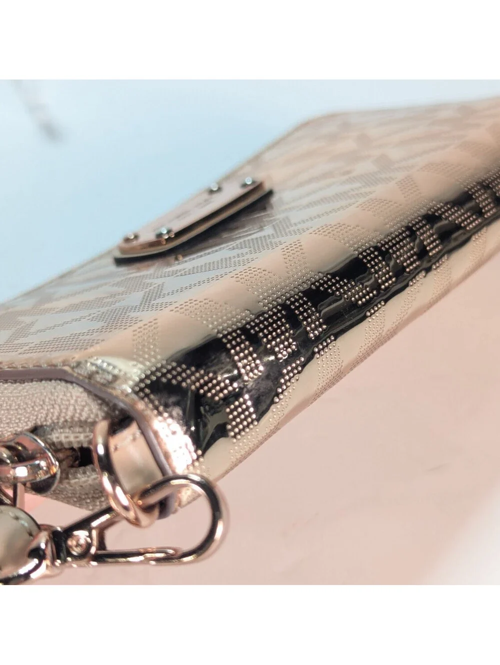 Michael Kors MK Signature Gold Metallic Wristlet Wallet Clutch Handbag Leather